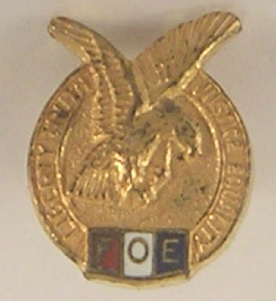 Tiny Foe Fraternal Order Of Eagles Pin 5/16 Inch By 3/8 Inch With "handy" Clutch